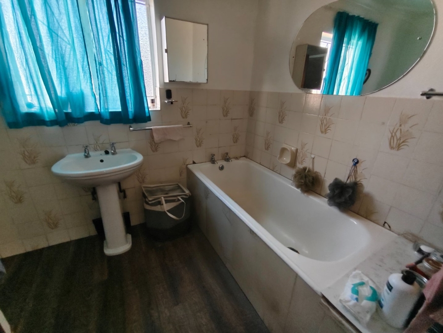 To Let 3 Bedroom Property for Rent in Uitsig Free State